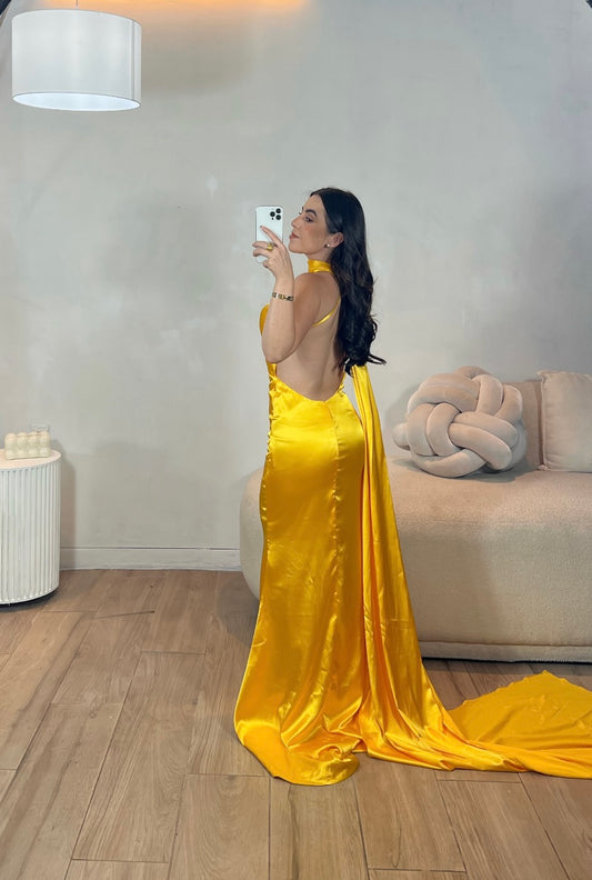 VESTIDO AMARILLO SATIN  STOLA